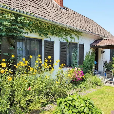 Dom wakacyjny Landhaus Leitersdorf Stadt *